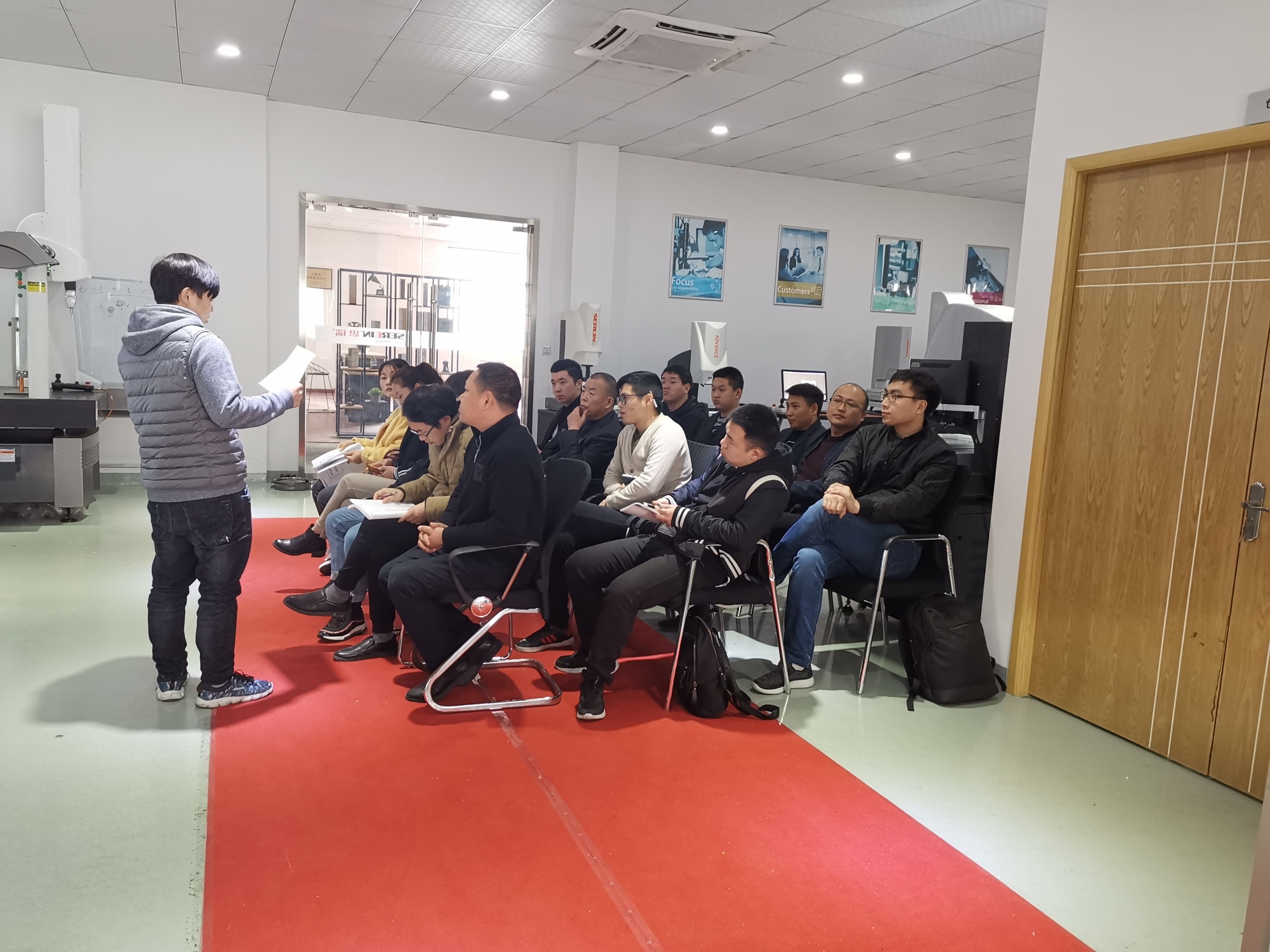 模具行业往这边瞧，海博论坛hibet三坐标公开课培训。(图1)