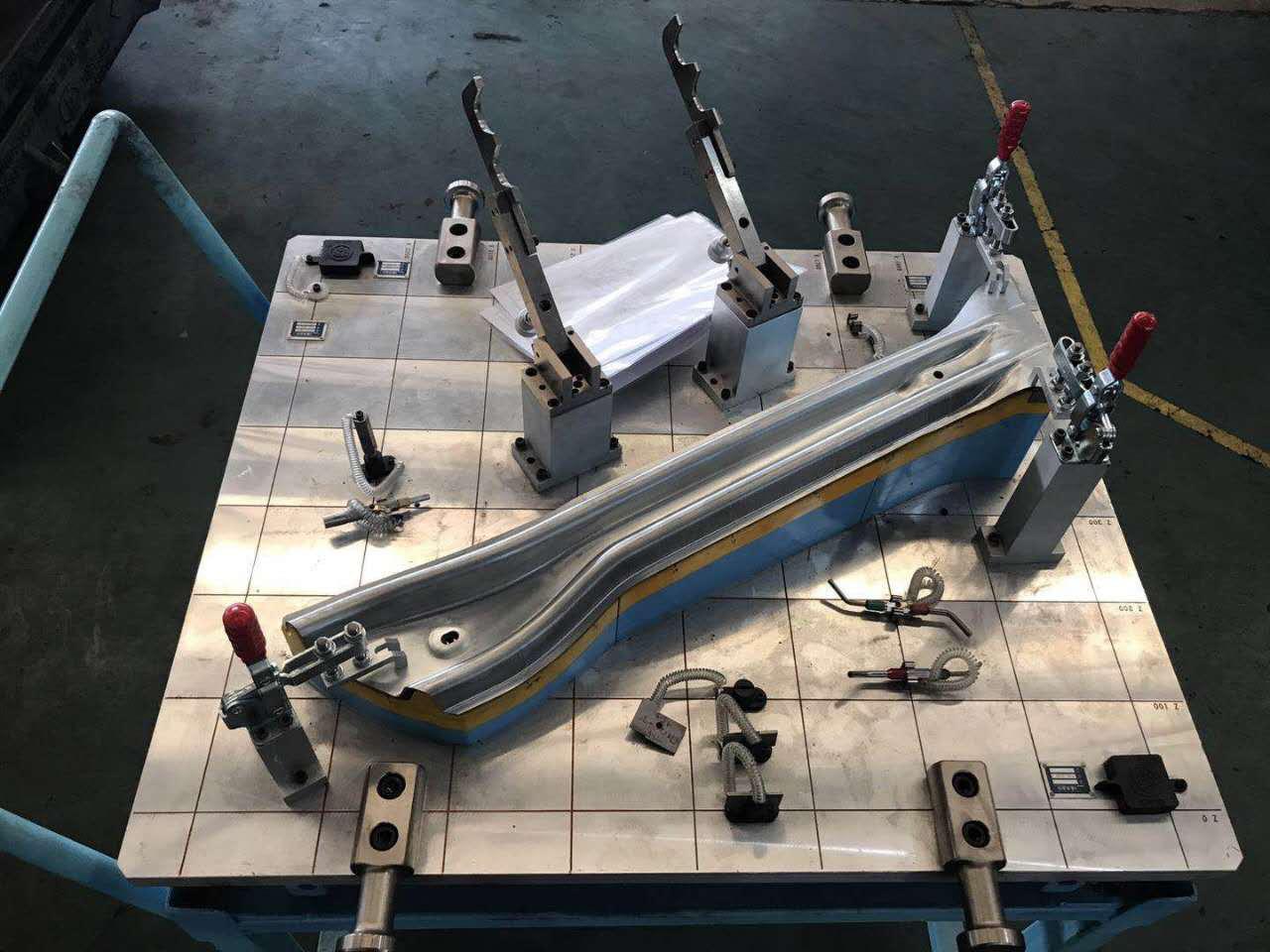 三坐标丈量机若何对汽车冲压件进行矢量检测
